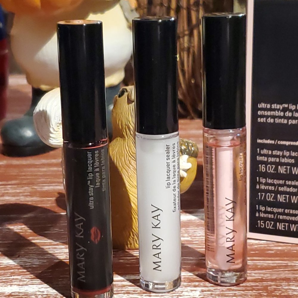 Plum Ultra Stay Lip Lacquer Kit - Limited Edition Mary Kay - Discontinued. - Picture 4 of 9